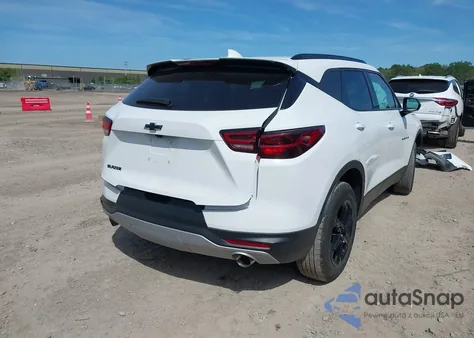 2024 Chevrolet Blazer Fwd 2Lt from USA, damaged, VIN 3GNKBCR43RS127736